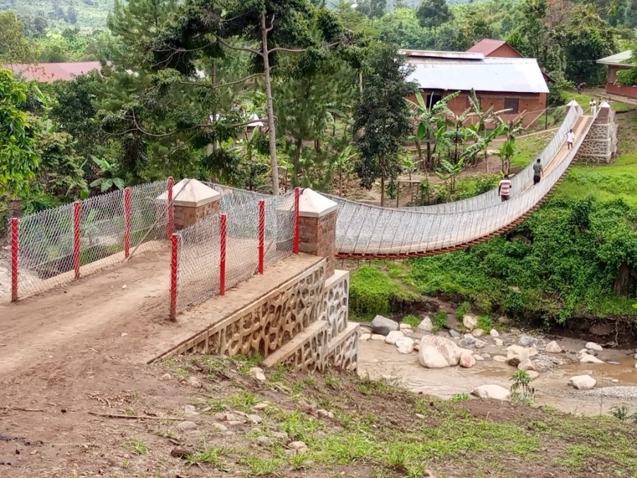Kasese District receives first suspended cable foot bridge