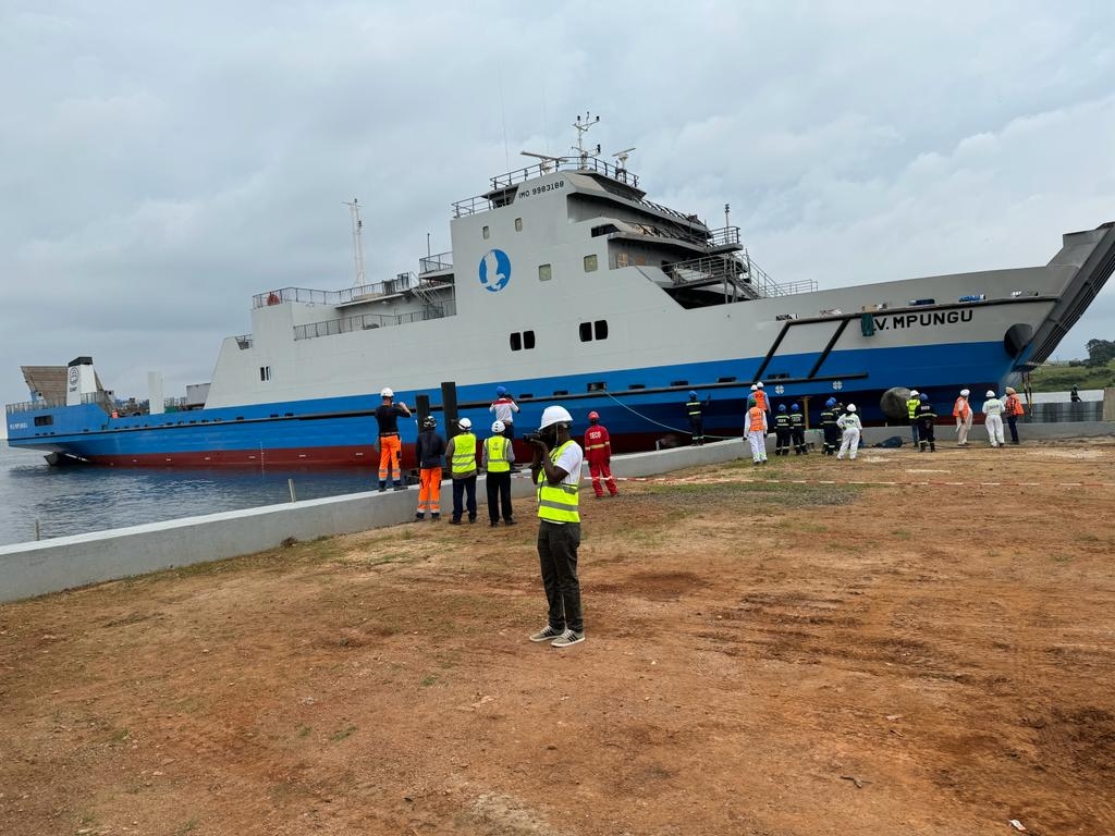 Commissioning of the MV Mpungu to ply Portbell-Mwaza Route